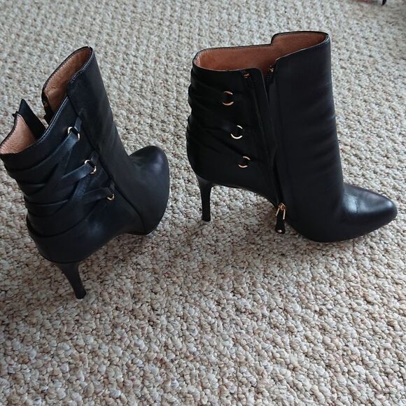 Halogen black Leather Booties size 6.5 - Picture 2 of 14